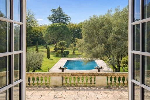 Maison 7 pièces 385 m² · à Bordeaux · 385 m² · 1 040 000 €