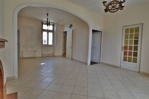 Maison 8 pièces 194 m² · à Neuville-aux-Bois · 194 m² · 291 500 €