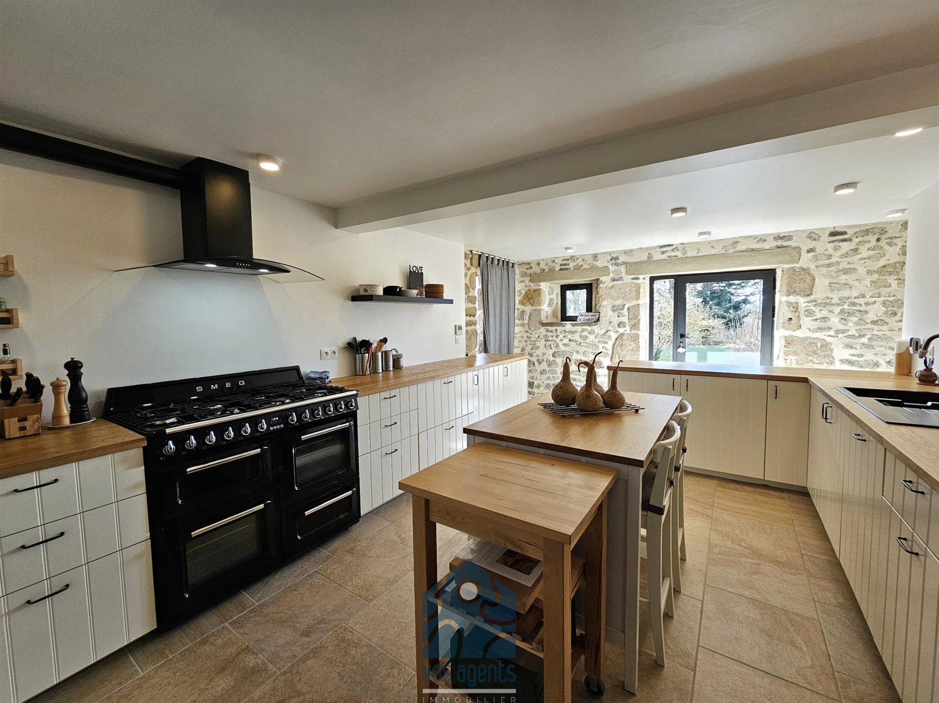 Maison à vendre, 316m², Saint-Priest-des-Champs