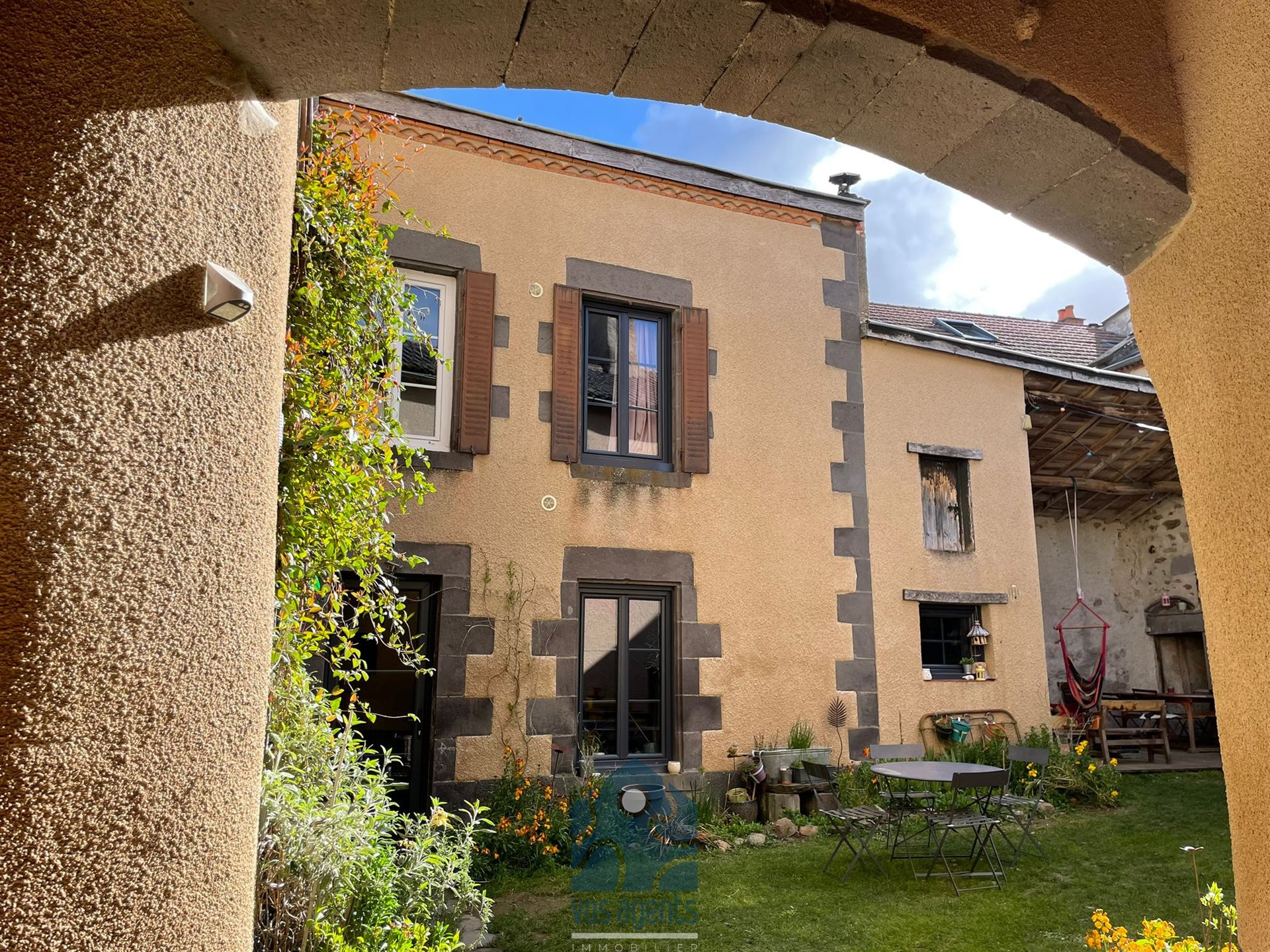 Maison à vendre, 180m², Manzat