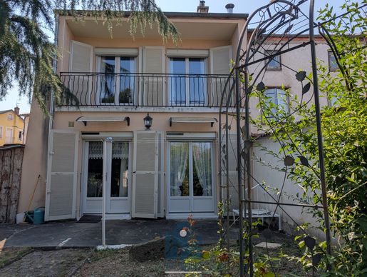 Maison 6 pièces 134 m² · à Marsac-en-Livradois · 134 m² · 120 000 €