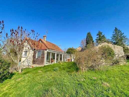 Maison 3 pièces 87 m² · à Dommartin · 87 m² · 44 000 €