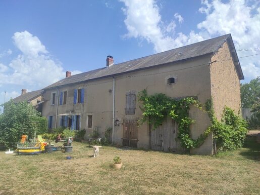 5 pièces 137 m² · à Montigny-en-Morvan · 137 m² · 125 000 €