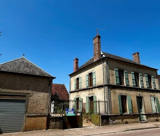 Maison 5 pièces 173 m² · à Châtillon-en-Bazois · 173 m² · 88 000 €