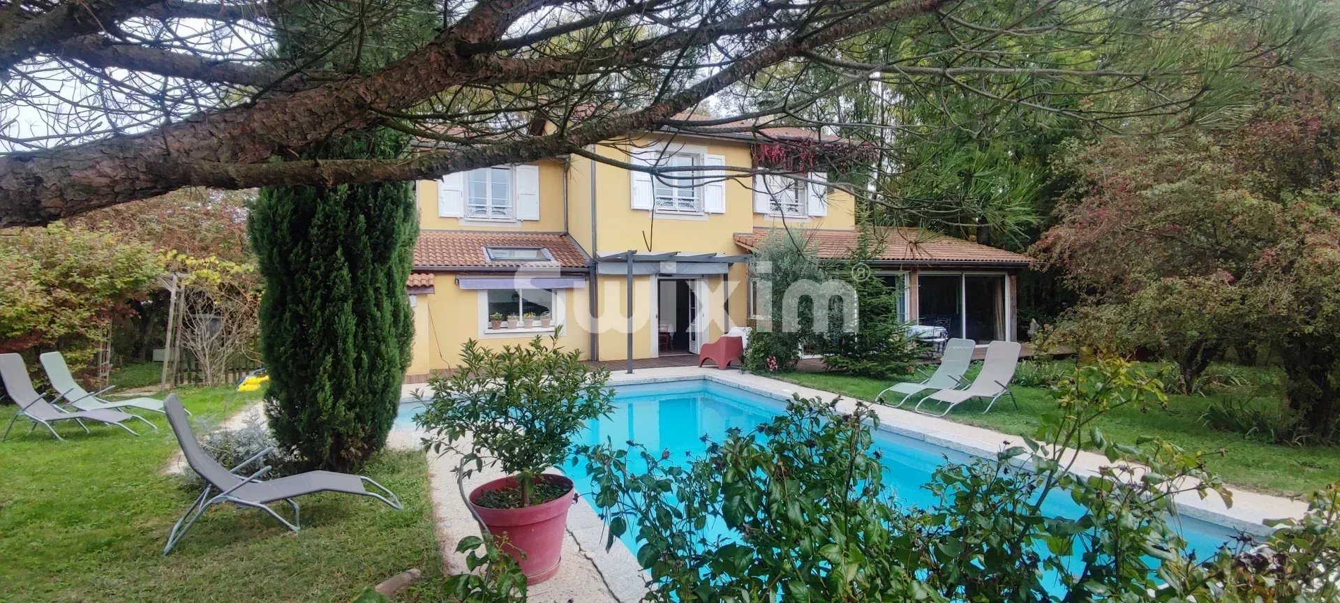 Maison à vendre, 206m², Saint-Cyr-sur-le-Rhône