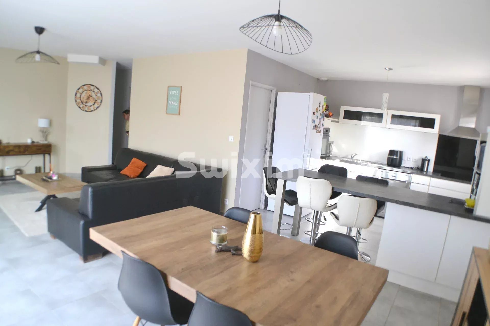 Maison à vendre, 101m², Jonquières-Saint-Vincent