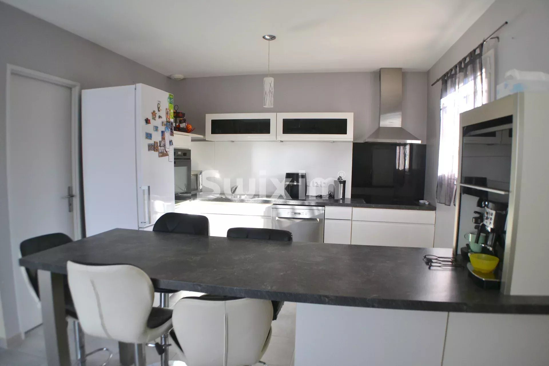 Maison à vendre, 101m², Jonquières-Saint-Vincent