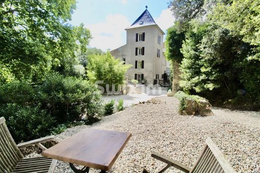 Maison 11 pièces 420 m² · à Pézenas · 420 m² · 1 260 000 €