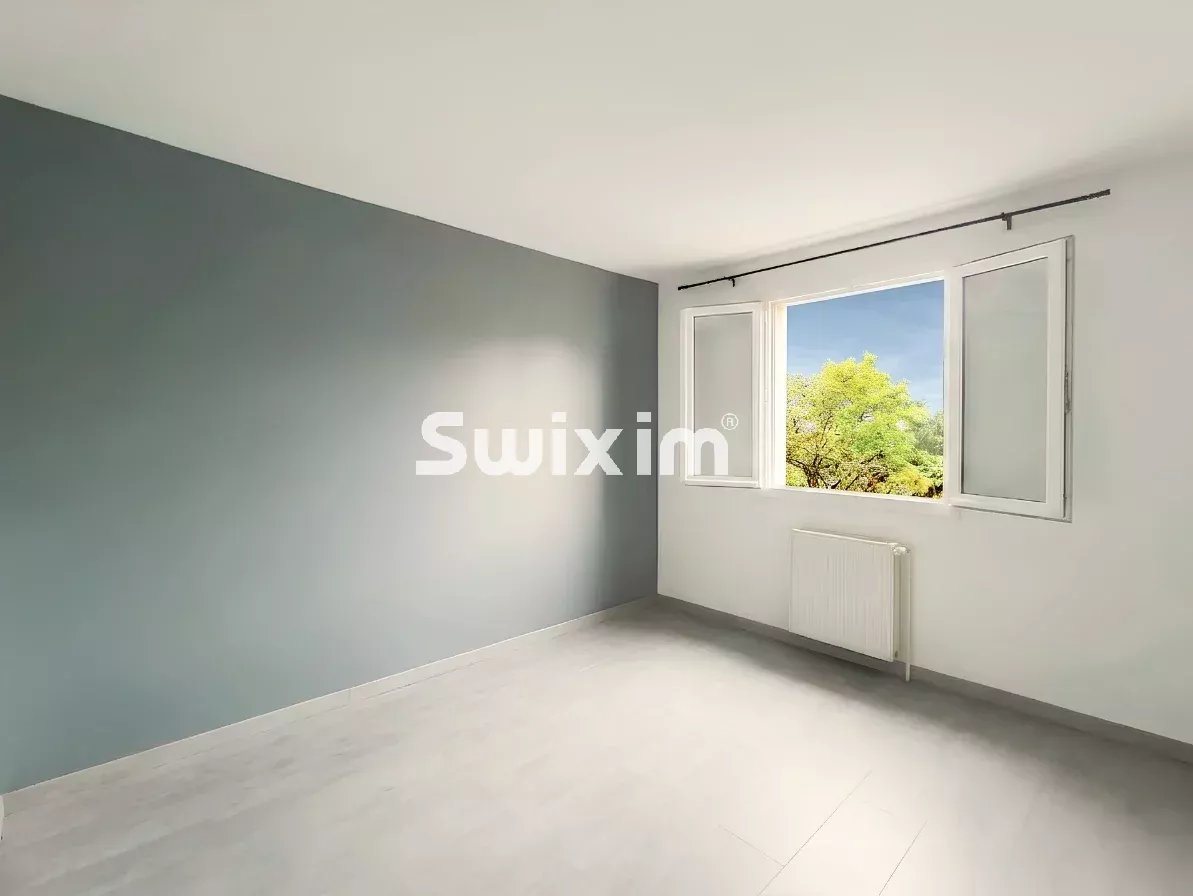 Appartement à louer, 95m², Saint-Paul-Trois-Châteaux