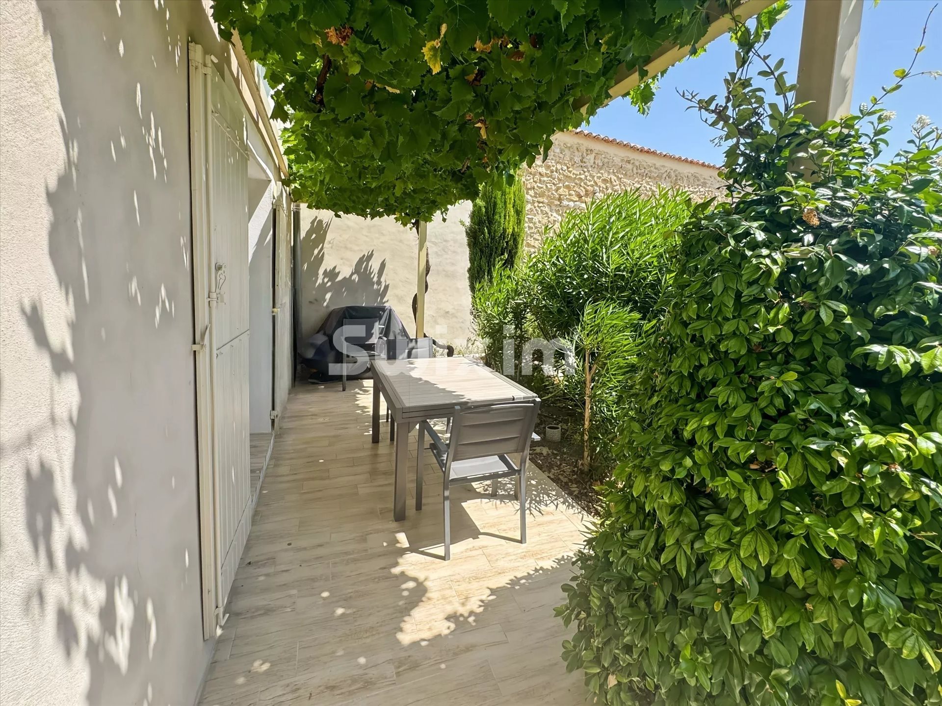 Appartement à vendre, 63m², Sainte-Cécile-les-Vignes