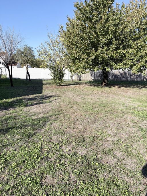 Terrain 571 m² · à Bourgneuf · 195 000 €
