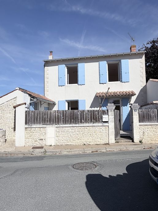 Maison 4 pièces 90 m² · à Lagord · 90 m² · 299 000 €