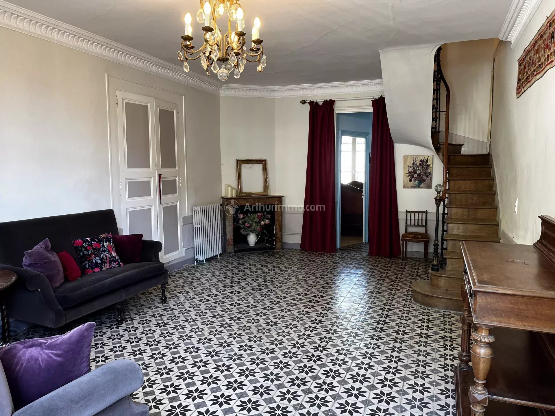 Maison à vendre, 237m², La Chartre-sur-le-Loir