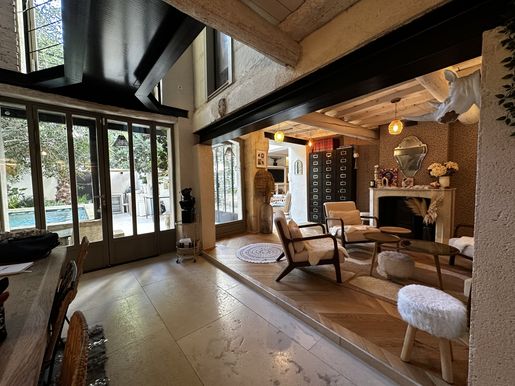 Maison 9 pièces 220 m² · à Maillane · 220 m² · 665 000 €