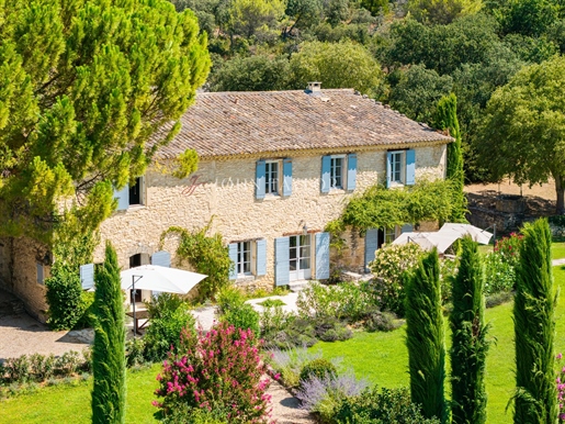 Maison 8 pièces 420 m² · à Ménerbes · 420 m² · 3 400 000 €