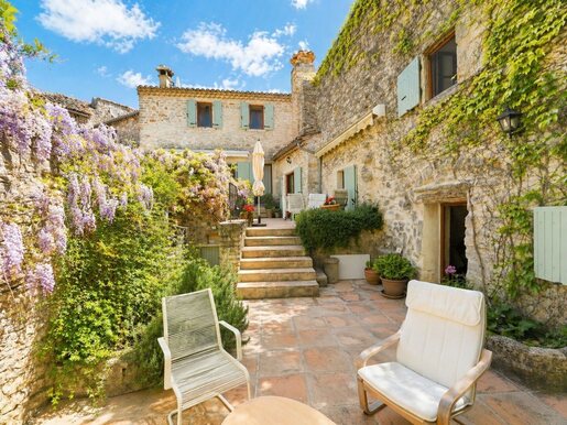 Maison 6 pièces 169 m² · à Goudargues · 169 m² · 398 000 €