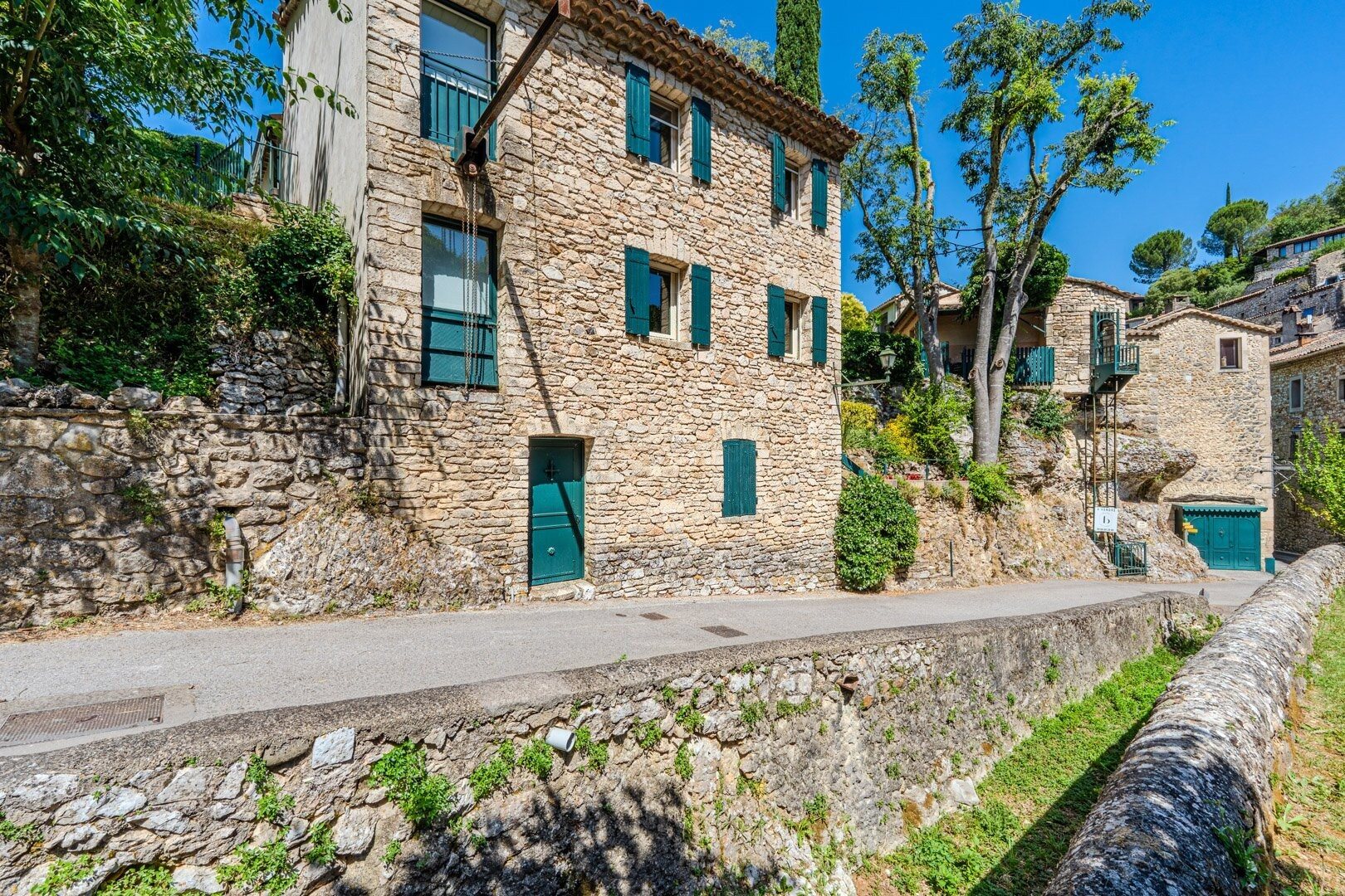 Maison à vendre, 217m², Barjac