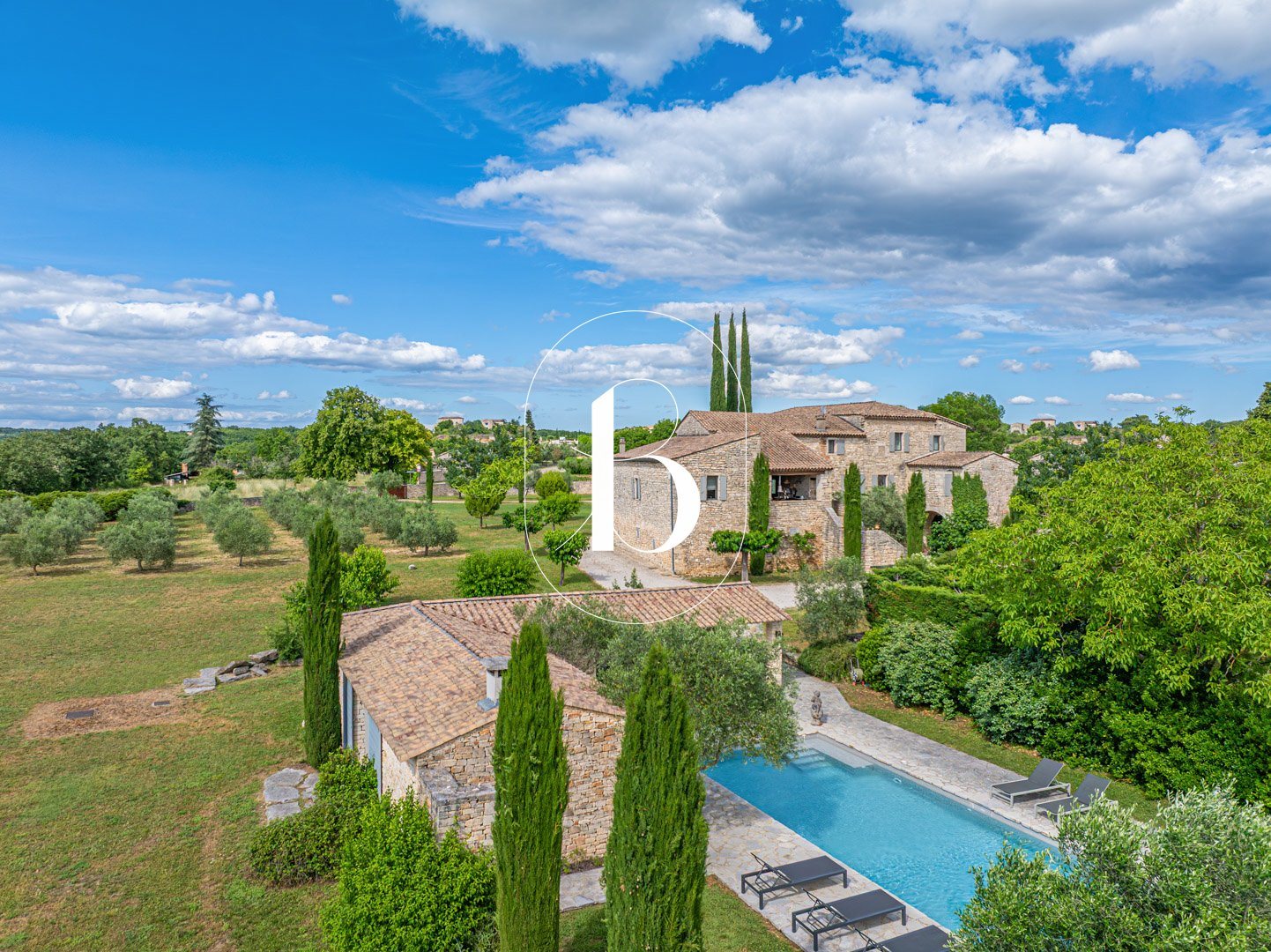 Maison à vendre, 500m², Barjac