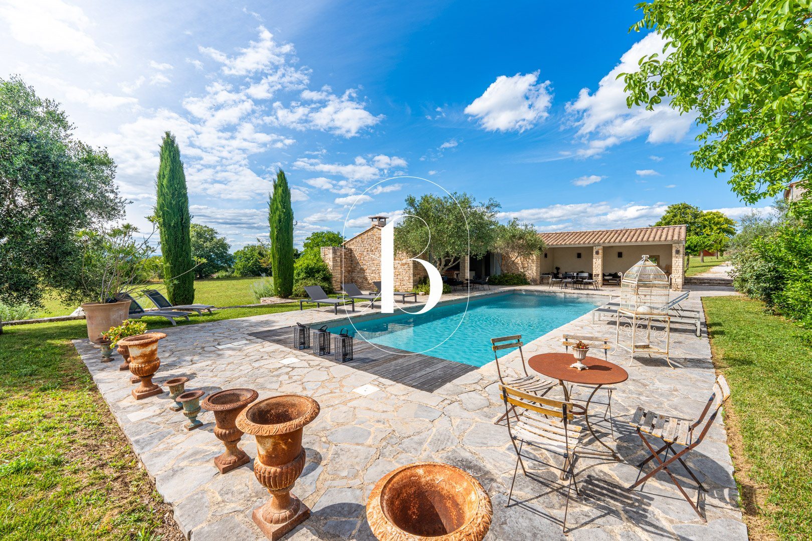 Maison à vendre, 500m², Barjac