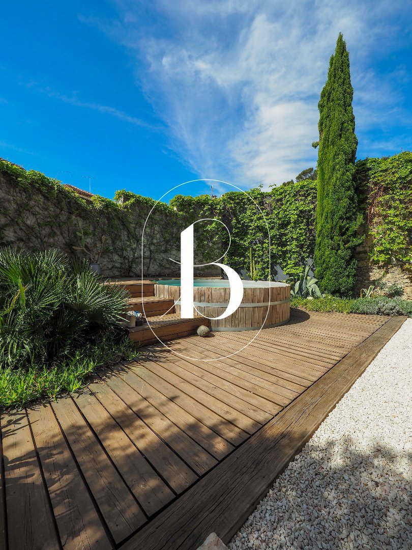 Maison à vendre, 243m², Laudun-l'Ardoise