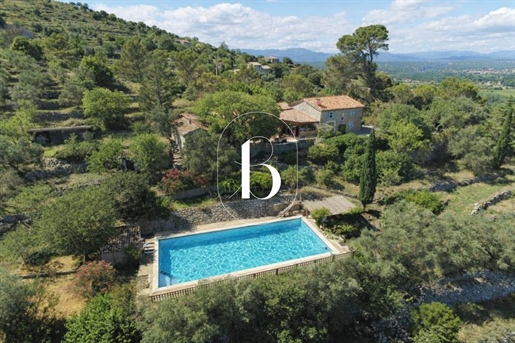 Maison 10 pièces 180 m² · à Ruoms · 180 m² · 690 000 €