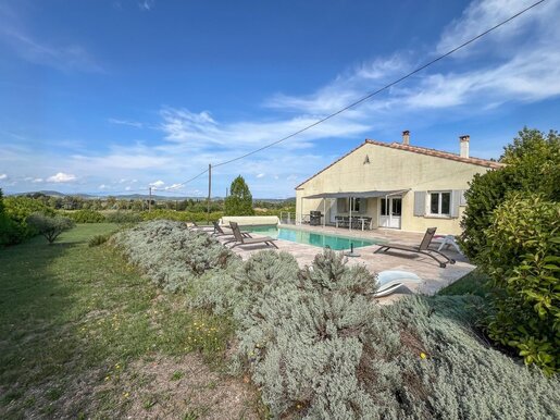 Maison 5 pièces 160 m² · à Barjac · 160 m² · 473 000 €