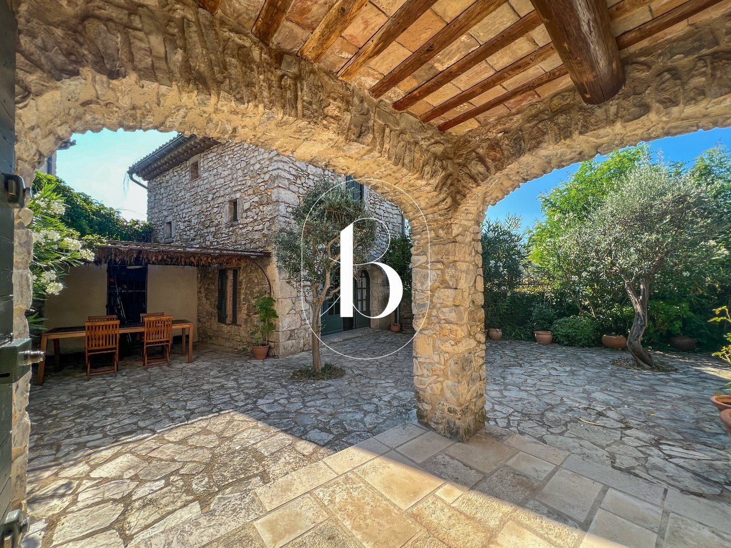 Maison à vendre, 125m², Lussan