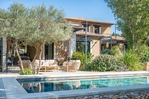 6 pièces 187 m² · à Uzès · 187 m² · 1 095 000 €