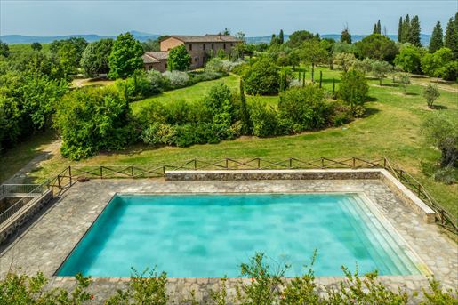 Cortona (Arezzo) photo 2