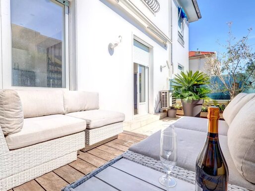 Appartement 2 pièces 52 m² · à Nice · 52 m² · 225 000 €