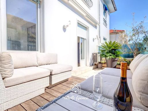 Appartement 2 pièces 52 m² · à Nice · 52 m² · 225 000 €