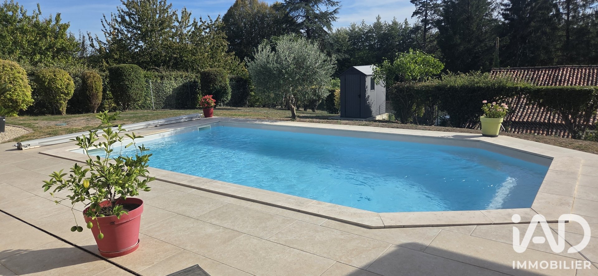 Maison à vendre, 147m², Saint-Maigrin