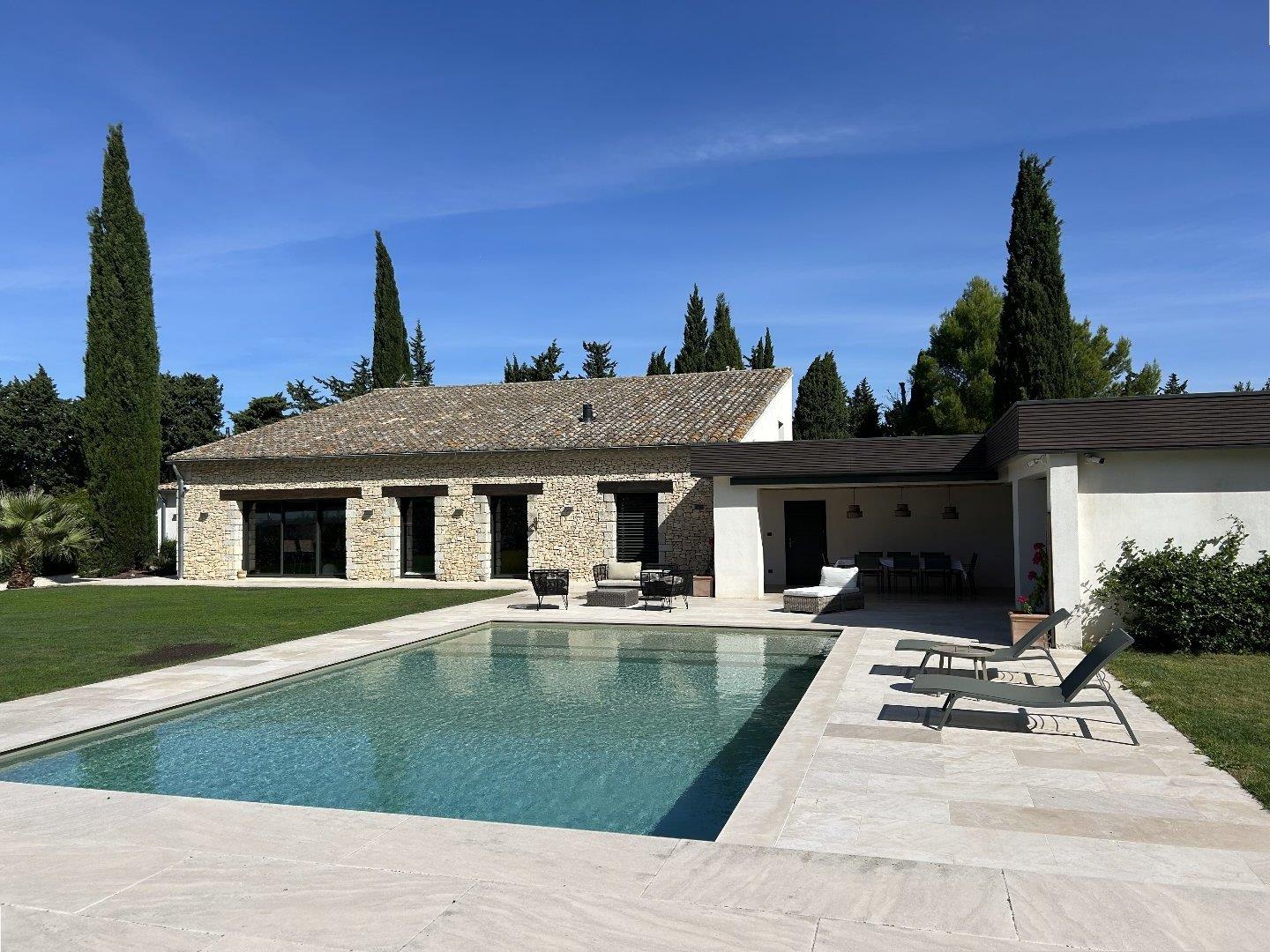 Maison à vendre, 250m², Rognonas