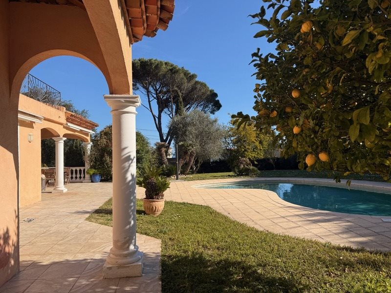 Maison à vendre, 300m², Mandelieu-la-Napoule