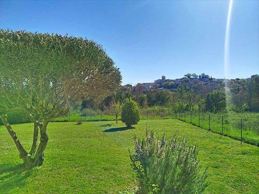 5 pièces 113 m² · à Montmeyan · 113 m² · 395 500 €