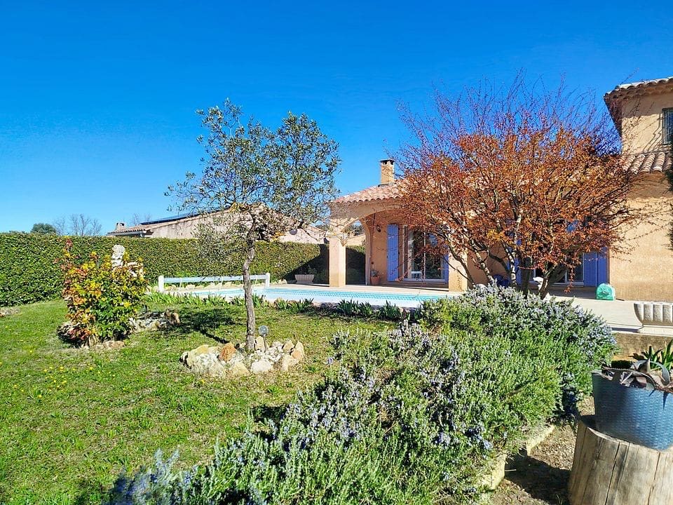 Maison à vendre, 102m², Régusse