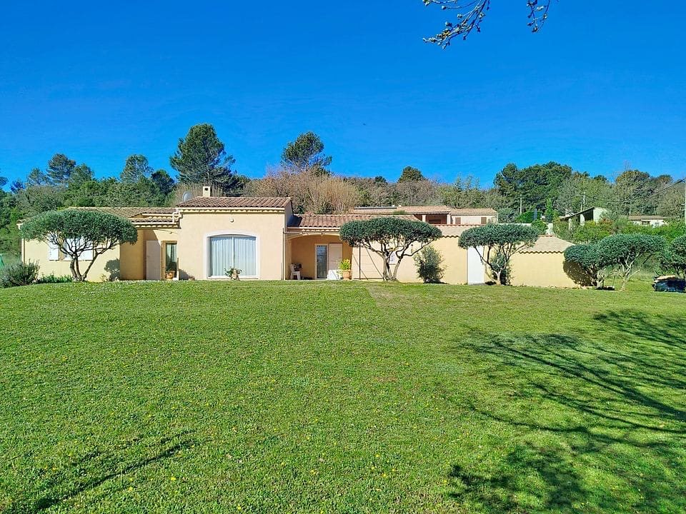 Maison à vendre, 113m², Montmeyan