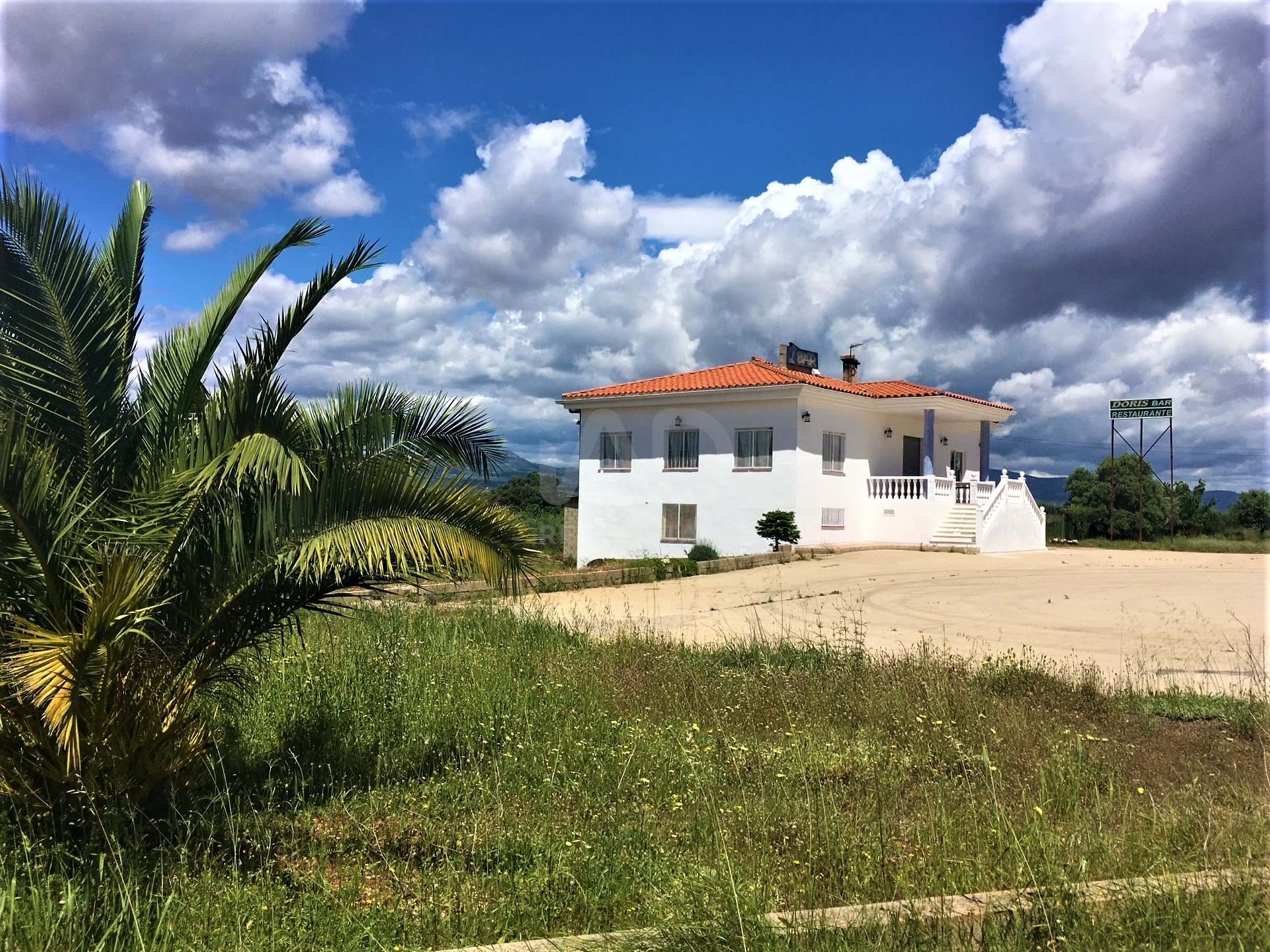 Casa 8 dormitorios - 474 m² - View 3