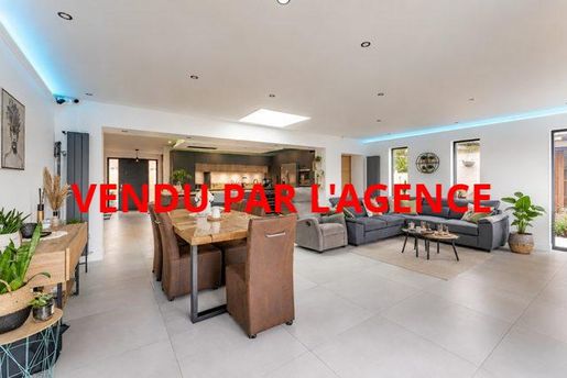 Maison 4 pièces 139 m² · à Arleux · 139 m² · 244 000 €