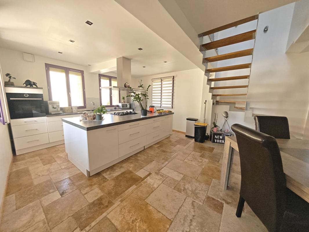 Maison à vendre, 116m², Sermaises