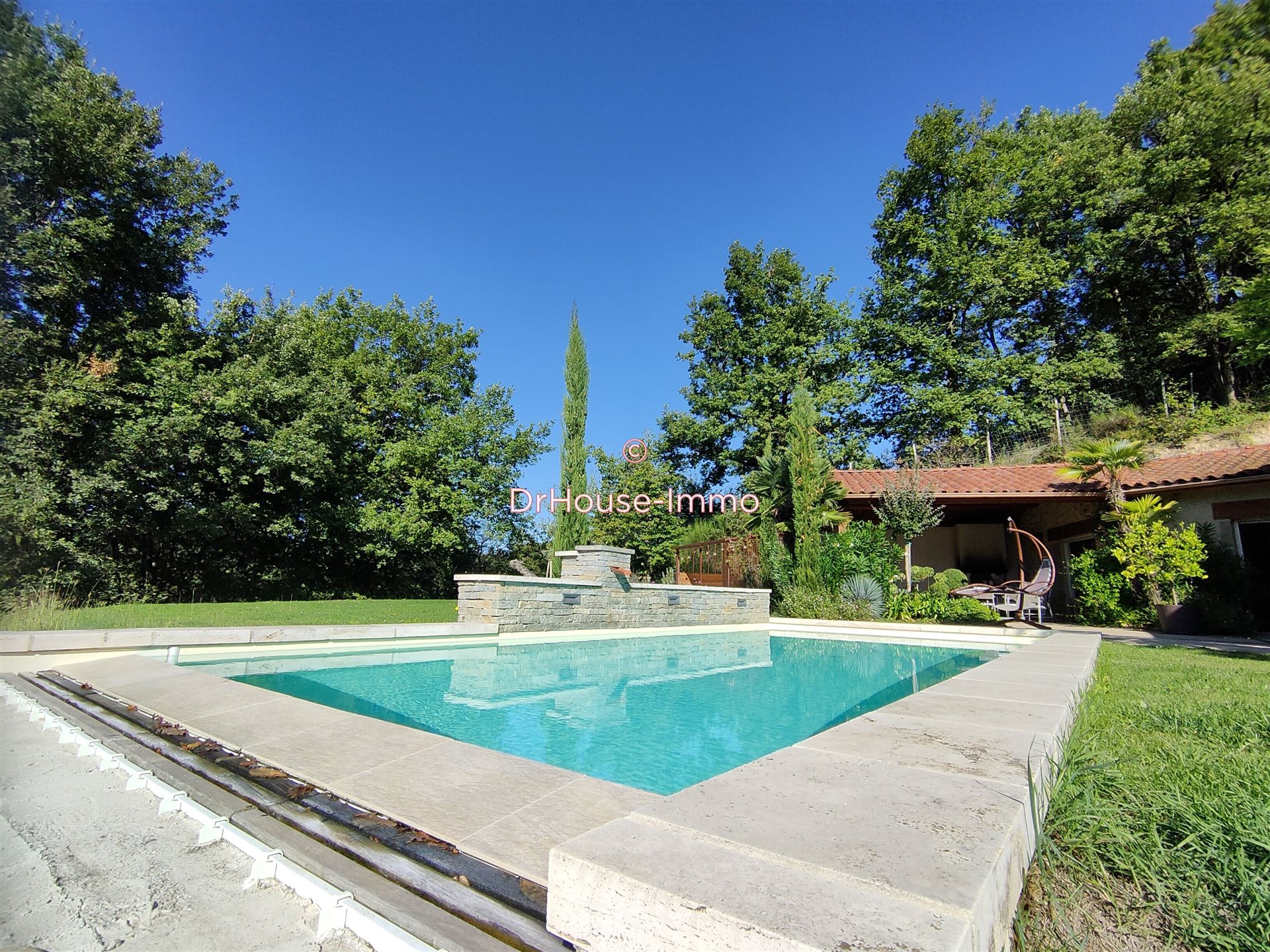 Maison à vendre, 250m², Saint-Vérand