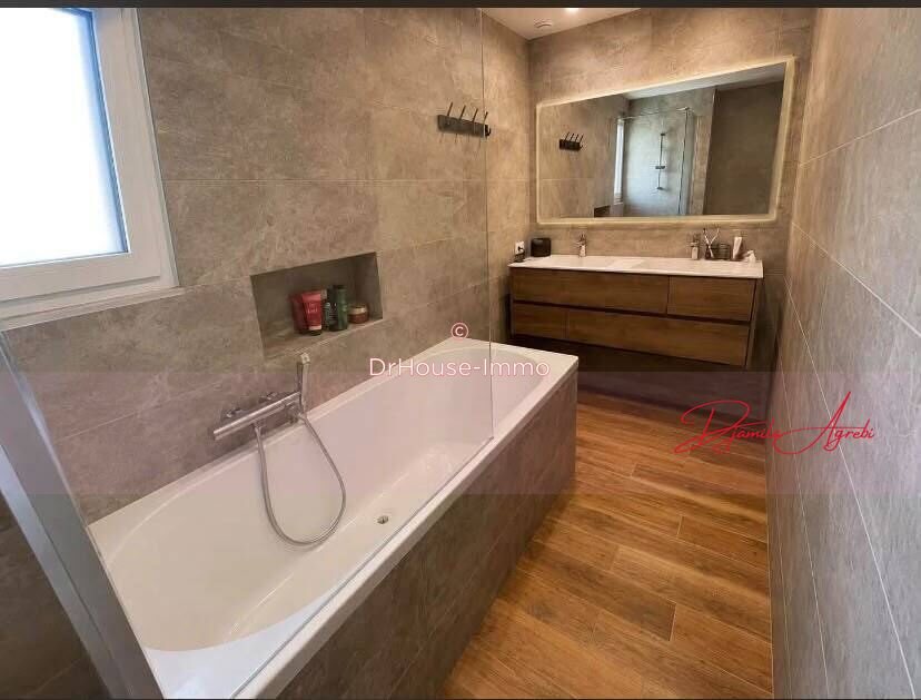 Maison à vendre, 137m², Le Luc