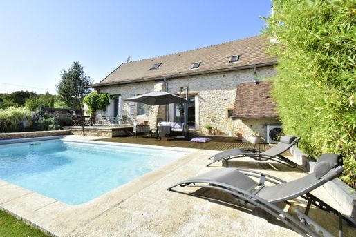Maison 5 pièces 145 m² · à Givry · 145 m² · 390 000 €