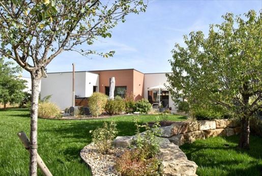 Maison 4 pièces 125 m² · à Givry · 125 m² · 475 000 €