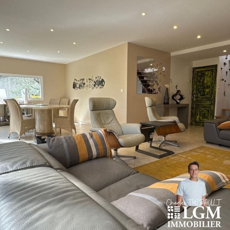 Maison à vendre, 170m², Jonquières-Saint-Vincent