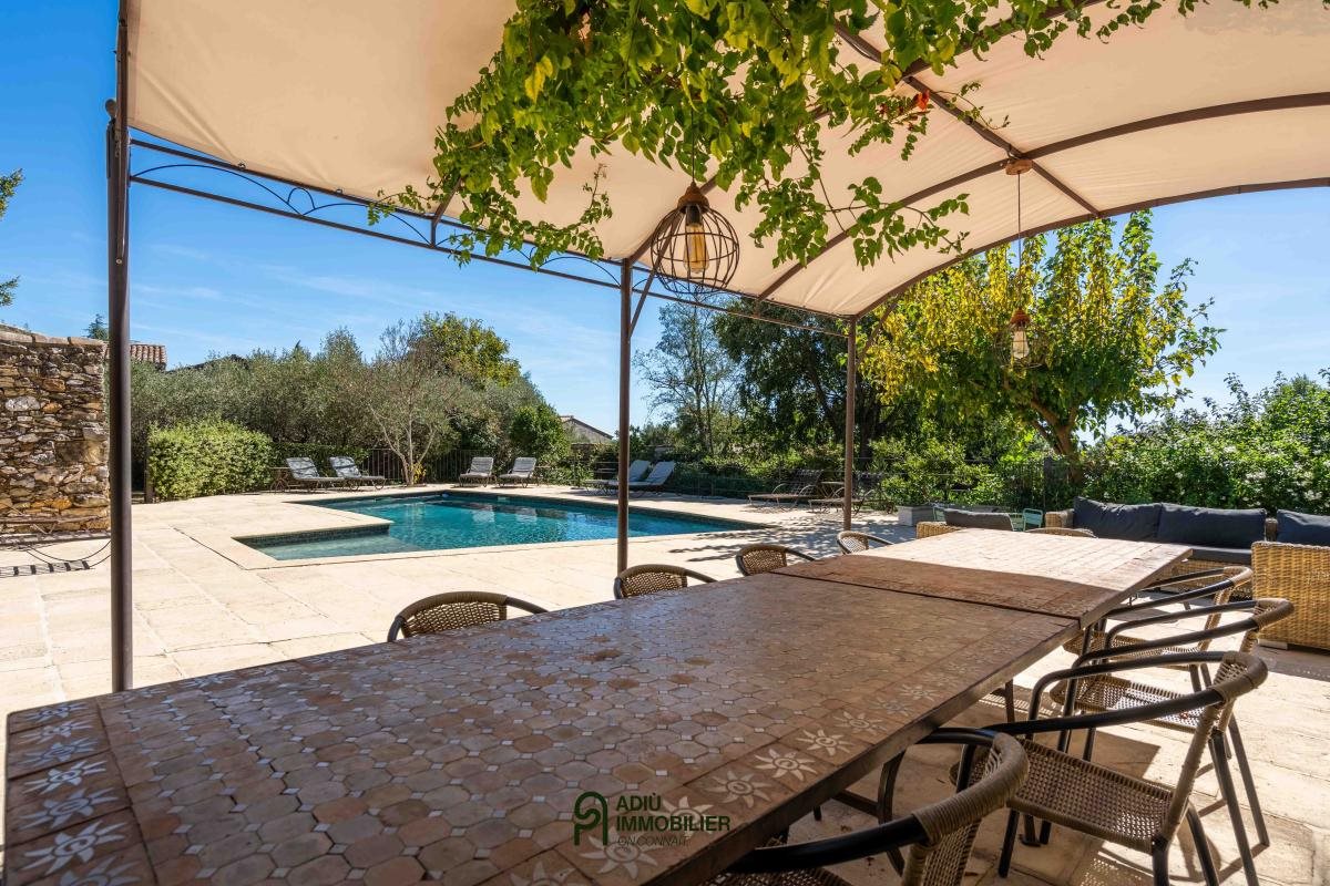 Maison à vendre, 370m², Uzès