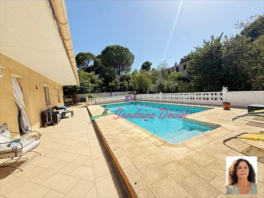 Maison 6 pièces 160 m² · à Beauvoisin · 160 m² · 408 000 €