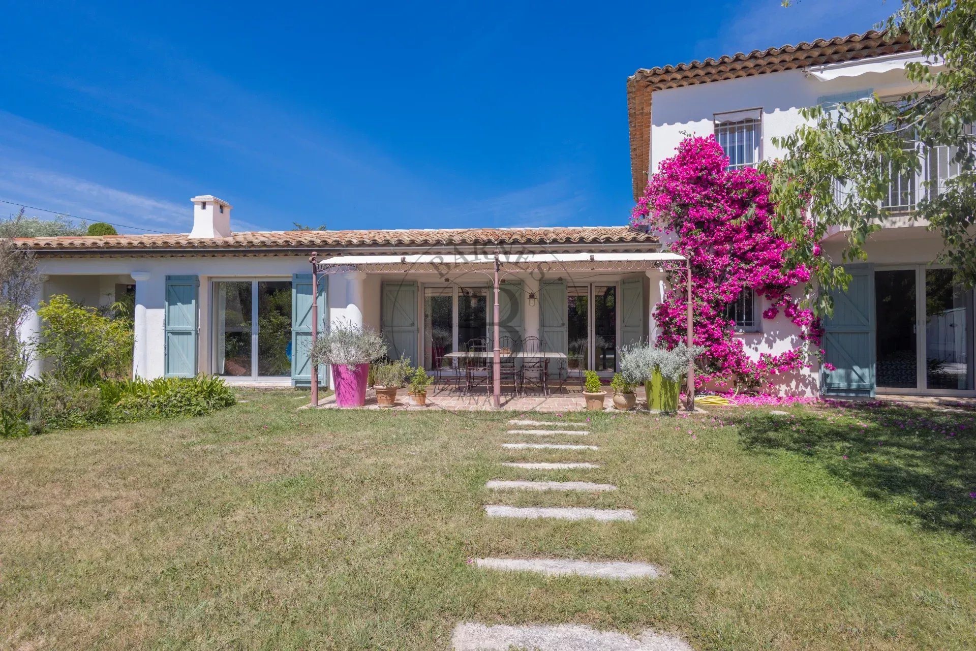 Maison à vendre, 220m², Mougins