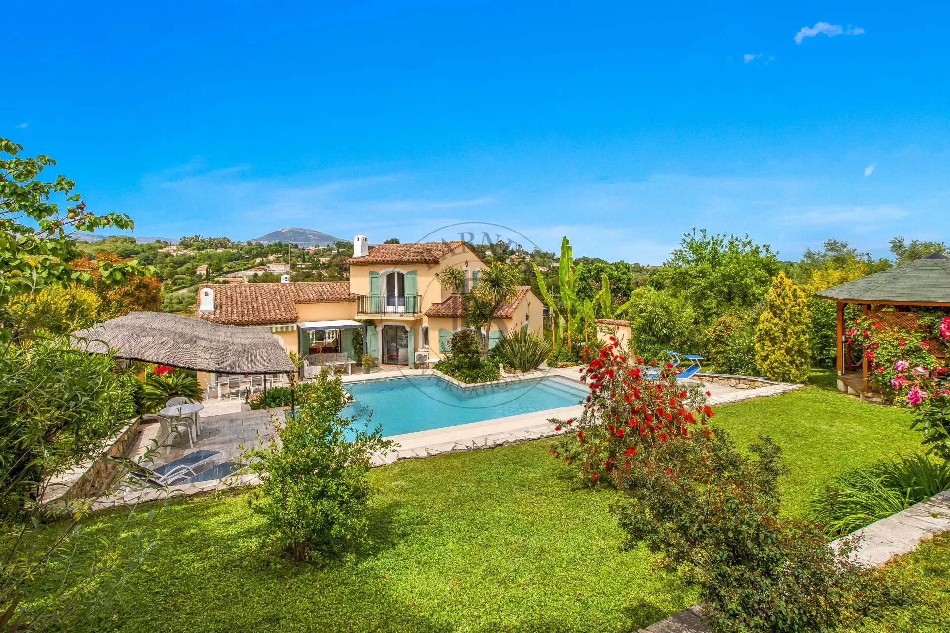 Maison à vendre, 250m², Mouans-Sartoux