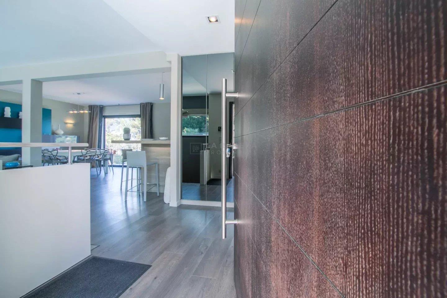 Maison à vendre, 200m², Roquebrune-Cap-Martin